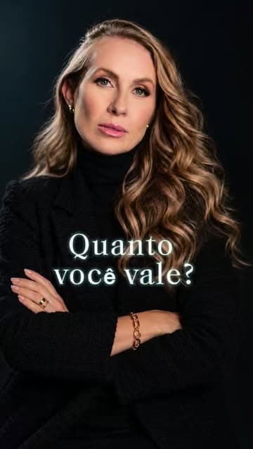 Algumas moedas são de centavos. Outras, de reais.
Se eu colocar muitas moedas de centavos ao lado de poucas moedas de reais, qual lado vale mais? Não dá para saber contando as moedas. É preciso conhecer o valor de cada uma.
Na carreira, acontece algo parecido. Você pode acumular tarefas, horas e responsabilidades e, ainda assim, não conseguir mostrar o valor do que entrega.
É por isso que eu faço uma pergunta: quanto você vale profissionalmente — e você sabe comunicar esse valor?
No MAC, trabalhamos suas habilidades, sua direção e seu posicionamento para que suas entregas sejam reconhecidas.
No dia 20/10, vamos aprofundar essa conversa na aula “Quanto você vale?”. Te espero! ✨